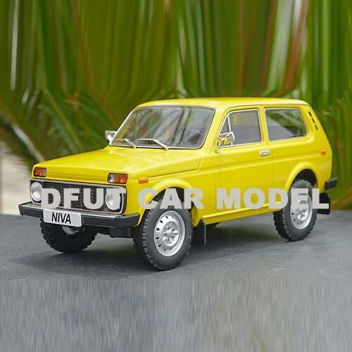 1:18 Alloy LADA NIVA Car Model Of Childrens Toy Cars Original Authorized Authentic Kids Toys