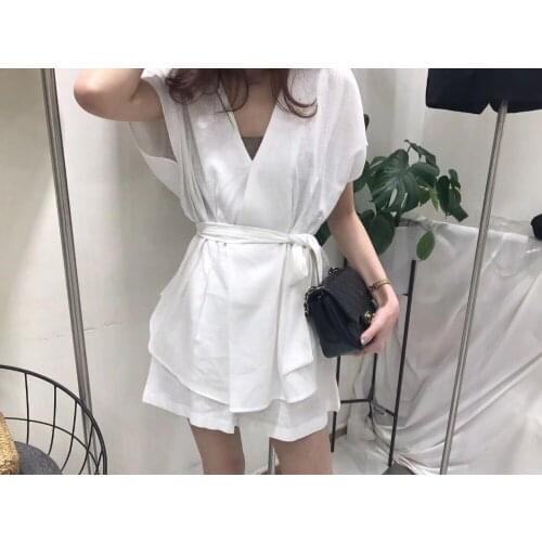 Womens clothing 2018 summer new Korean version of the v-neck belt with cotton and linen jacket shorts two sets of leisure suit
