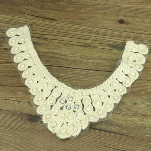 1PCS Embroidered Lace Neckline Collar Applique Patches Scrapbooking Embossed Sewing Accessories