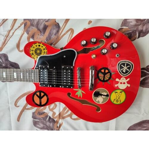 New product launch fashion red cartoon Jazz electric guitar, mail home