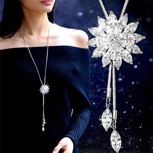 Necklace Women Fashion Rhinestone Snowflake Pendant Long Chain Sweater Necklace Gift Jewelry Accessories