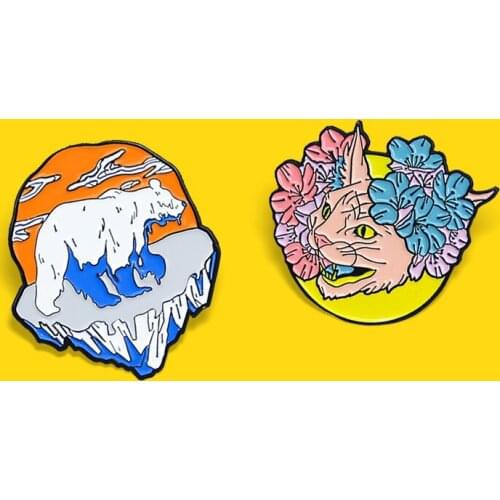 Natural Animal Enamel Pins Cat Bear Polar bear Moon Flower Hairless cat Glacier Brooches Lapel Bag Jewelry Gift for Kids Spille