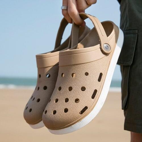 Sandals and Slippers Mens Summer New Hole Shoes Fashion Net Red Mens Outdoor Sandals Non-Slip Soft Bottom Outdoor Beach Shoes