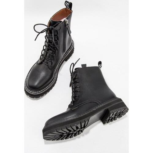 Brand Design Leather Boots Winter Shoes Warm Botas Women Cross-Tied Soft Leather Snow Booties Chaussures Femme Motorcycle Boots