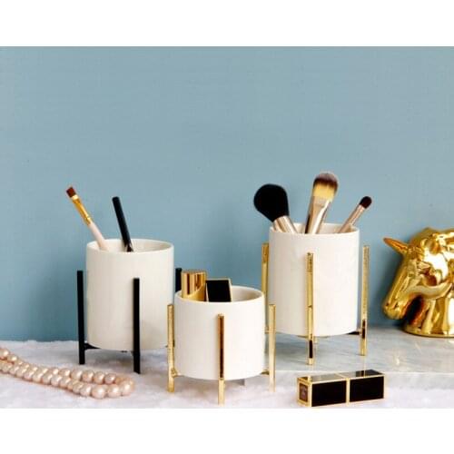 Simple Nordic Style Desktop Wrought Iron Ceramic Storage Box Jewelry Storage Cosmetic Brush Office Desktop Stationery Storage