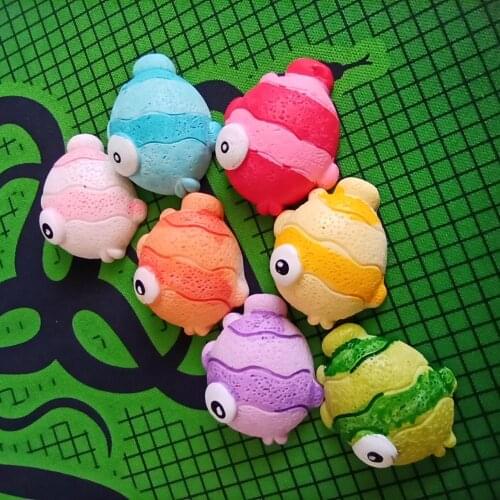 1pcs/lot Resin flat back colorful fish 31mm Ornaments Micro landscape Ornaments Creative Home Gardening Decorations A007-10