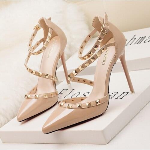 Womens Shoes Sexy Stiletto High-heeled Shallow Pointed Rivet Hollow Sandals