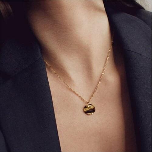 Find Me Simple Round Alloy Pendant Necklace New Creative Yellow Necklace For Women Fashion Jewelry Accessories
