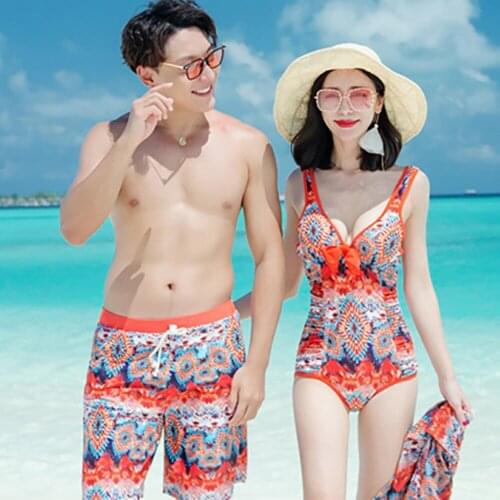 2021 New Couple Swimsuit Seaside Holiday Girls Sexy Triangle Swimwear Loose Top Men Beach Pants Suit Boys Swimpants