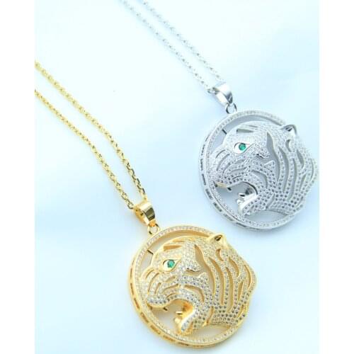 Her home Vintage Pendants