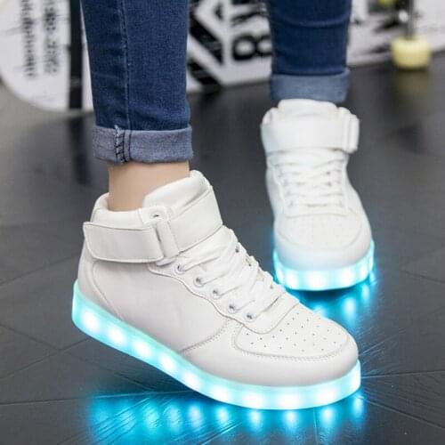 2019 New Casual Kids Luminous Sneakers Men Women Shoes LED Light Shoes USB Charger Glowing Sneakers Adult Sport Shoes Size 34-44
