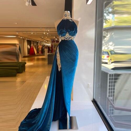 Elegant Blue Velvet Prom Dresses High Neck Side Split With Train Crystals Beaded Women Long Evening Gowns 2021