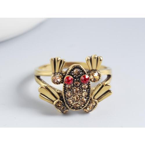 Luxury Ladies Ring Classic Animal Style Ladies Jewelry Accessories Personality Golden Frog Shape Ring Beach Party Friend Gifts