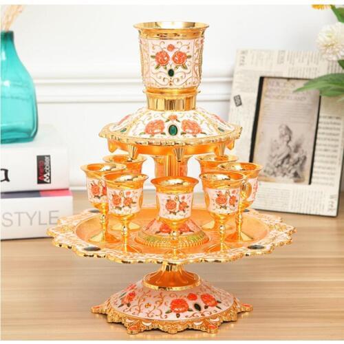 European Creative Metal Wine Separator Cup Holder Gold Fashion Cup Holder Wine Rack with 6 PCS Cup Home Decoration JJ058