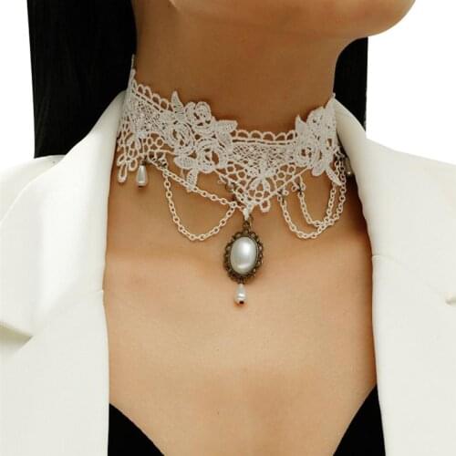 1pc Gothic Style Lace Pendant Choker Fashion Faux Pearl Decor Hollow-Out Collar Necklace Charm Necklace Jewelry Accessories