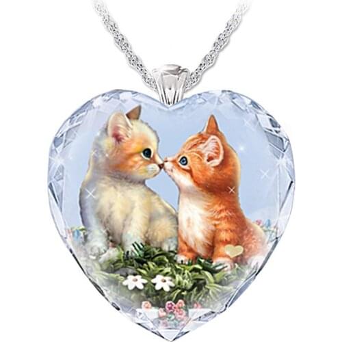 Fashion Beautiful Cat Pattern Necklace Heart-Shaped Crystal Pendant Jewelry