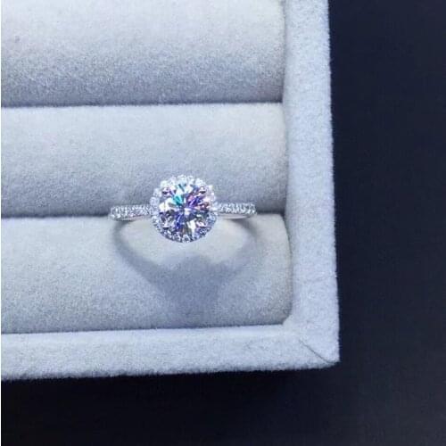 925 Sterling Silver Moissanite Diamond Ring Four Claws Round D Color VVS1 Passed Diamond Test Perfect Cut Fashion Luxury Jewelry