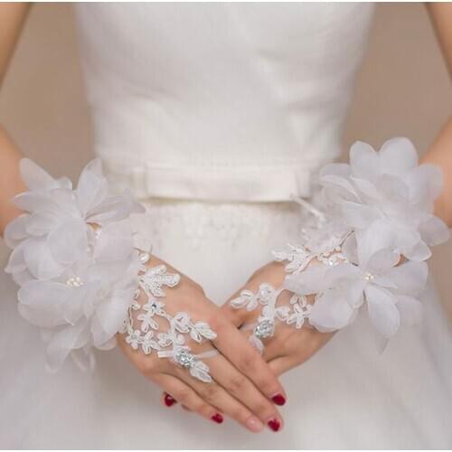 Short Flower Applique Red White Beading Wedding Gloves Women For Wedding