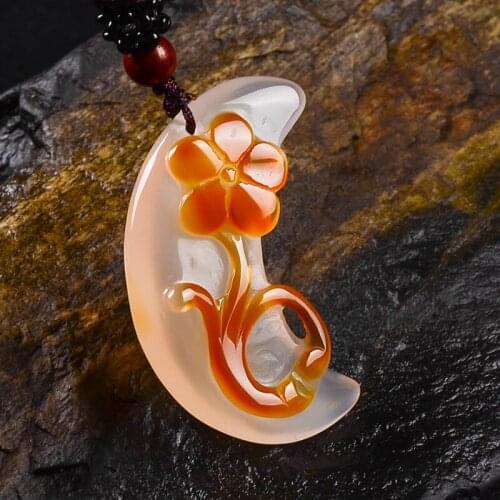 Natural Chalcedony Pendant Jewelry Fine Jewelry Agate Booming Flowers and a Full Moon Pendant Necklace Male and female pendants