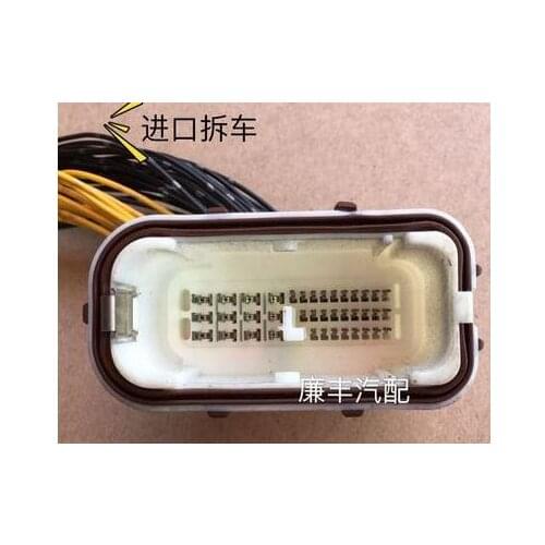 1PCS FOR Teana / Tiida / Sunshine / Infiniti harness total plug door connectorUSED