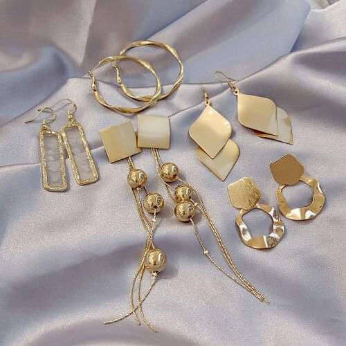 Fashion Statement Earrings 2020 Retro Big Geometric Earrings For Women Hanging Dangle Earrings Drop Earing Modern Female Jewelry