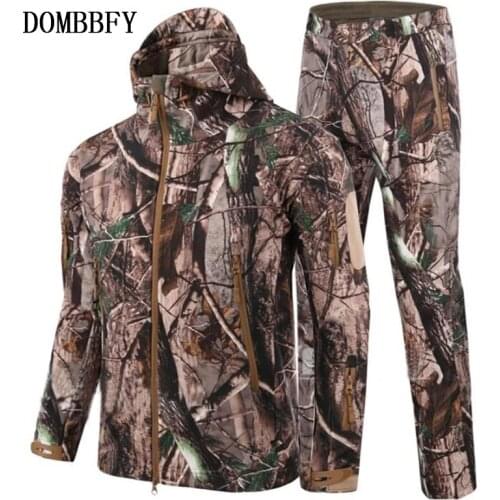 Military Tactical Jackets Men Outdoor Hunting Clothes Windproof Waterproof Coats Mens Camouflage Soft Shell Fleece Army Jacket