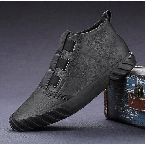 Lightweight High Top Fashion Comfortable Mens Outdoor Fashion flats Leather Shoes Men Casual Sneakers