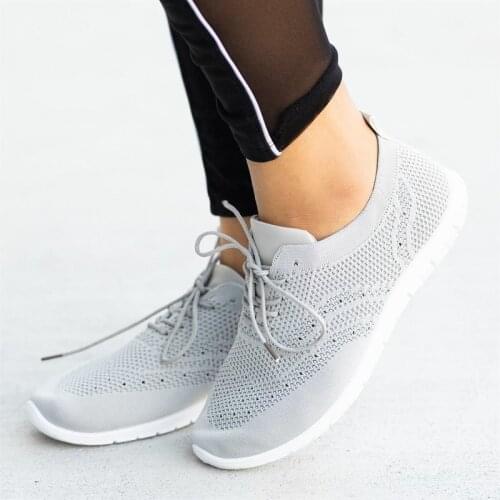 New Women Casual Shoes Ladies Sport Sneakers Lace Up Running Shoe Woman Red Platform Sneaker Wedges Vulcanized Mesh Trainers