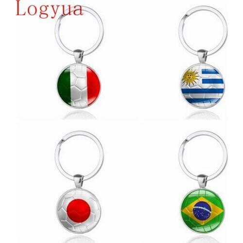 10 x New 2018 Football Car Keychain Keyring For Spain Italy Japan Brazil Australia Cameroon Croatia Uruguay Flag