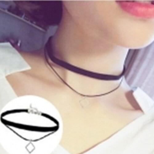 Now the latest European and American models simple black wind girl geometric love fashion necklace wholesale for girls gifts