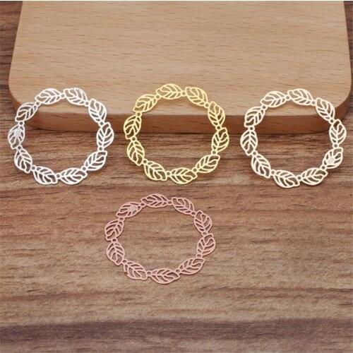 SIXTY TOWFISH 6 Pieces DIY Jewelry Accessories Size 29mm Copper Materials Ancient Retro Style Flower Slice Charms