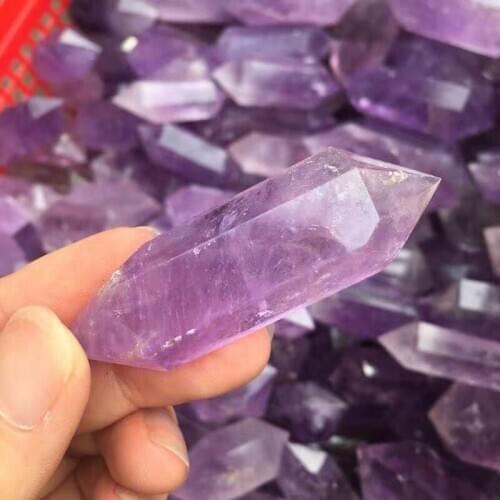 Amethyst hexagonal prism display furniture instead of double-pointed crystal column therapy