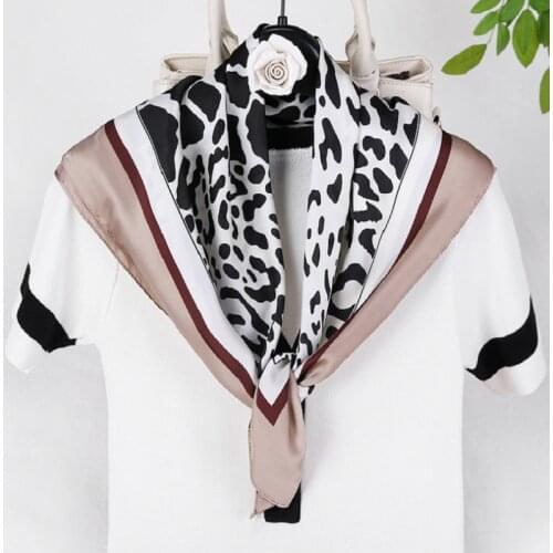 Yishine New 70x70 Classic Animal Print Women Squares Multifunctional Neck Shawl Hajabs