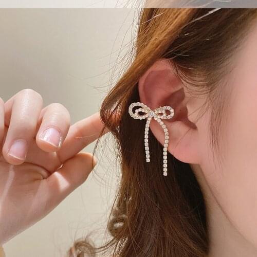 2021 New Arrival Elegant Cubic Zircon CZ Clip Earrings for Women Cute Knot Pearl Earrings Cuff