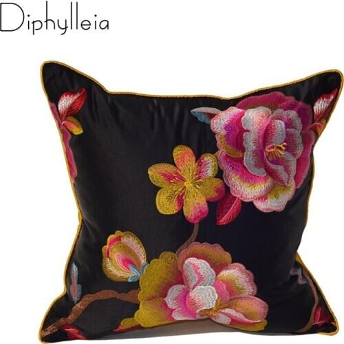 Diphylleia Top Quality Embroidery Cushion Cover Chinese Floral Pillowcase Spring Plant Flowers Pillow Sham Luxury Home Decor