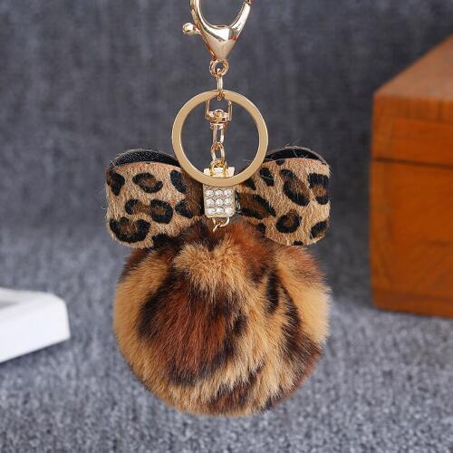 2019 Sleutelhanger Yuri On Ice Pompom Bow Knot Rabbit Fur Keychain Chain Ring Pubg Anahtarl Calendar Duendes Magicos Eh898