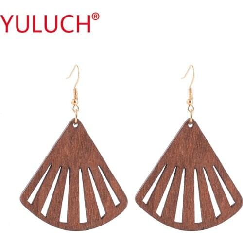 YULUCH 2018 New design Ethnic fashion woman Drop earring for wooden fan-shaped hollow pendant earrings jewelry gift