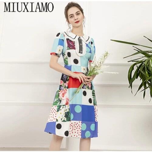 2021 New Summer Womens Wear Peter Pan Collar Short Sleeves Geometric Print Casual Dress