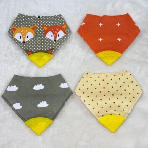 Infants 4 Stks/pak Baby Cartoon Print Triangle Scarf With Molar Silicone Baby Cotton Fashion 0-6Y