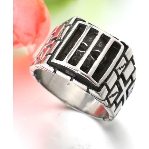 In 2019 the new male stainless steel, titanium steel ring skulls men ring manufacturer wholesale a undertakeNew Ring Taro Men Ss