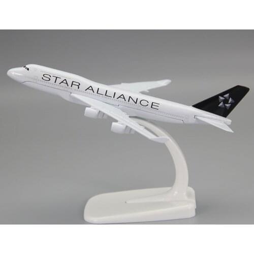 16cm Diecast Alloy 1/400 Scale Star Alliance B747 B747-400 Aircraft Airplane Model Toy Aviation Plane Collectible Gifts Display