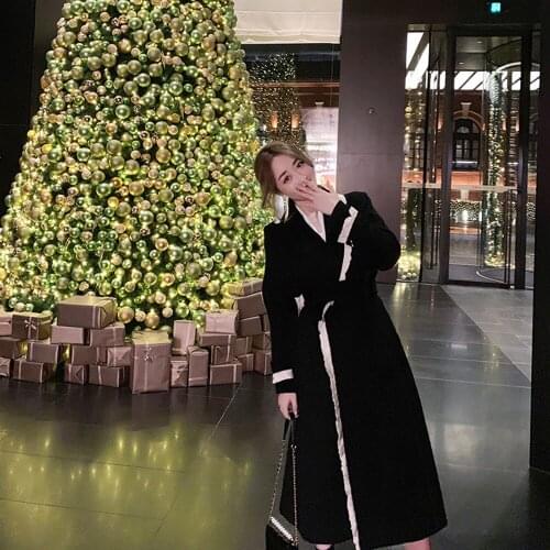 Autumn And Winter Black Hepburn Wind Waist Woolen Coat With Wooden Ears Womens Mid-length Over-the-knee Windbreaker Woolen Coat