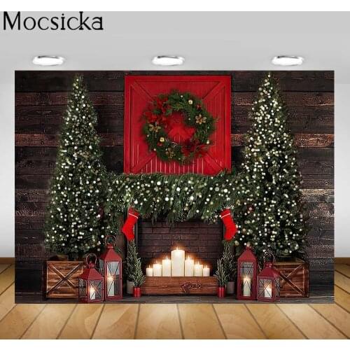Mocsicka Wood Wall Christmas Tree Backdrop Candle Wreath Red Wood Door Newborn Photography Props Child Portrait Photo Backgroud