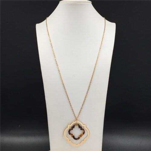 Classic Gold Color Plating Acrylic Flower Shape Pendant Long Necklace For Women Girl Trendy Elegant Gorgeous Jewelry Accessory