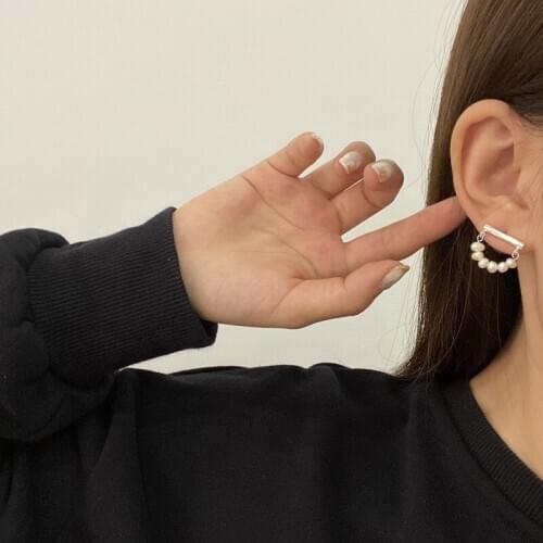 TIMEONLY French Simulation Pearls Stud Earring Beading Hollow Circle Earrings for Women Ladies Baroque Fashion Accessories