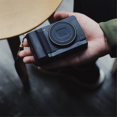Wooden Wood Hand Grip with Alum Base Plate Bracket For Ricoh GR3 GRIII