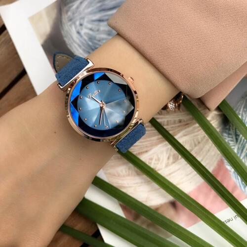 Luxury Charming Women Crystal Watches Quality Suede Leather Strap Clock Ladies Wrist Watch Diamond Cutting Dial Relogio Feminino