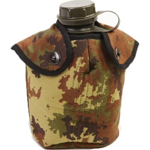 Water bottle plastic with thermal liner color vegetato