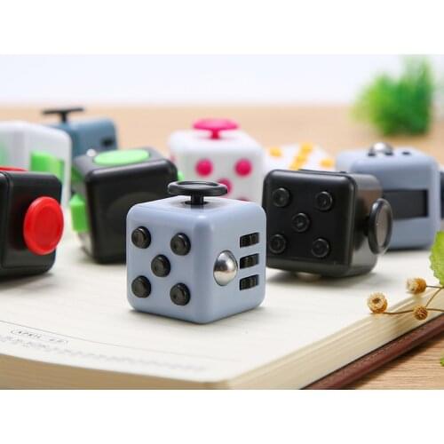 Toys Anxiety Stress Relief Attention Decompression Plastic Focus Gaming Dice Toy Children Adult Gift Multifunctional Six Sides