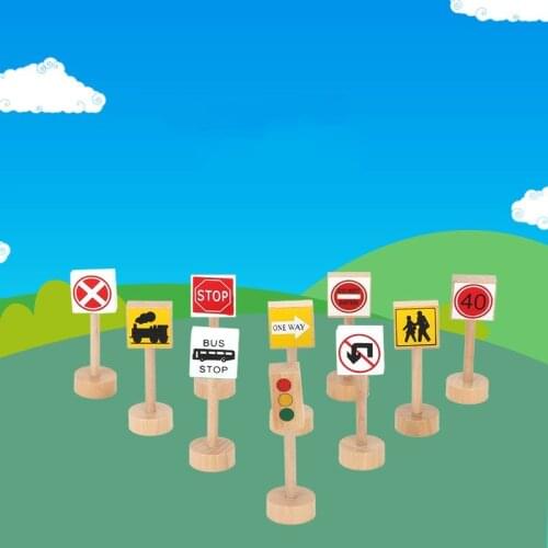 1Pcs Colorful Wooden Street Traffic Signs Parking Scene Kids Educational Toys Childrens Cognitive Toys Random Type